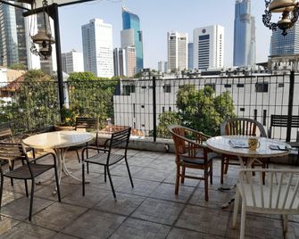 Flamingo Residence - Jakarta - Balcony