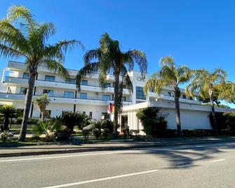 Hotel Club Clorinda Nuova Gestione 2024 - Capaccio - Building