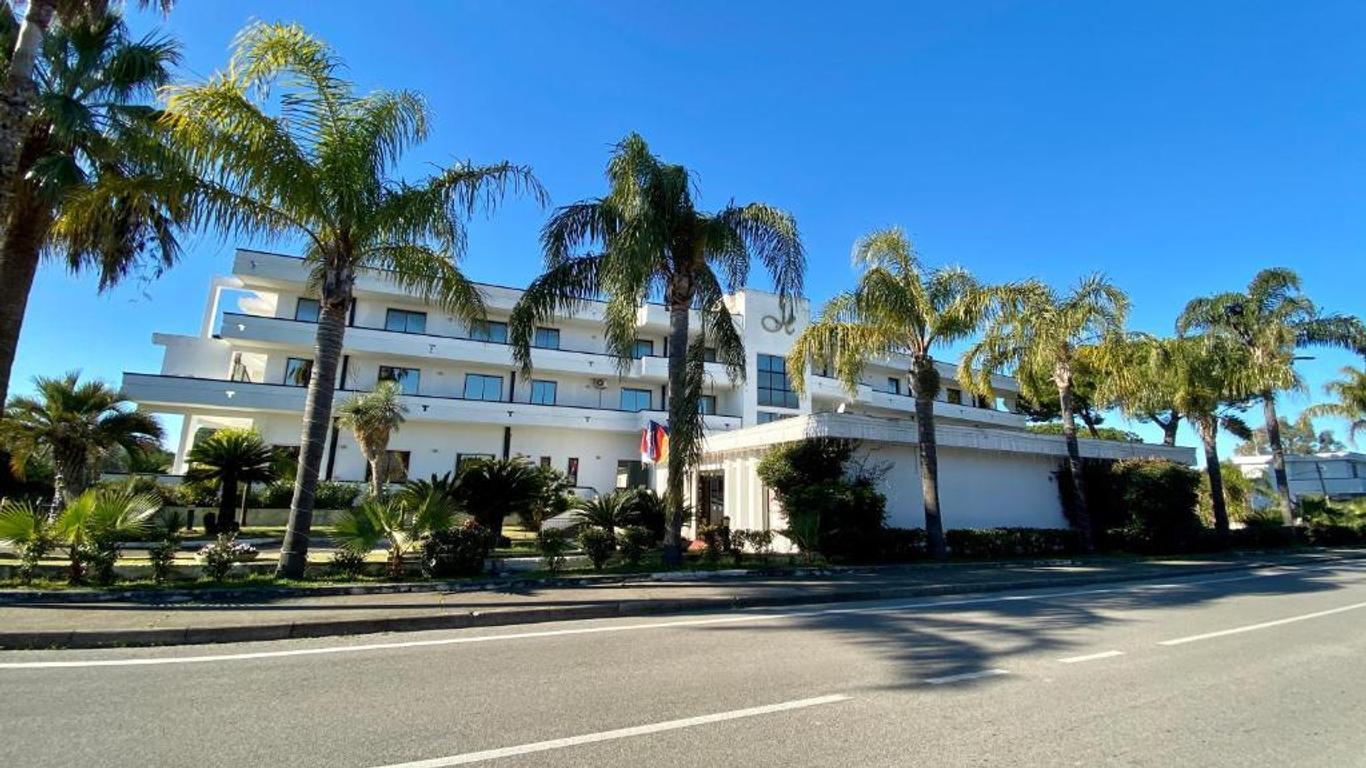 هوتل كلوريندا