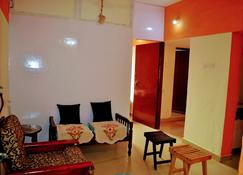 Travelers Delight - For medium & large group of travelers - Coimbatore - Living room