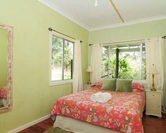 Love Shack 1 bedroom cosy cottage - Kangaroo Valley - Bedroom
