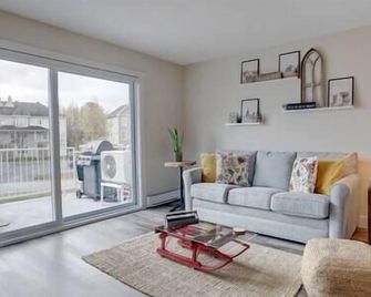 Hôtel à la maison - L'Ancrage - Magog - Living room