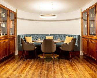 The Roseate Reading - רידינג - מסעדה