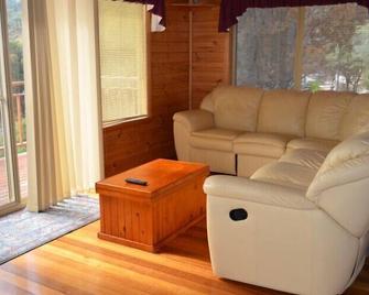 Coles Bay House - Coles Bay - Living room