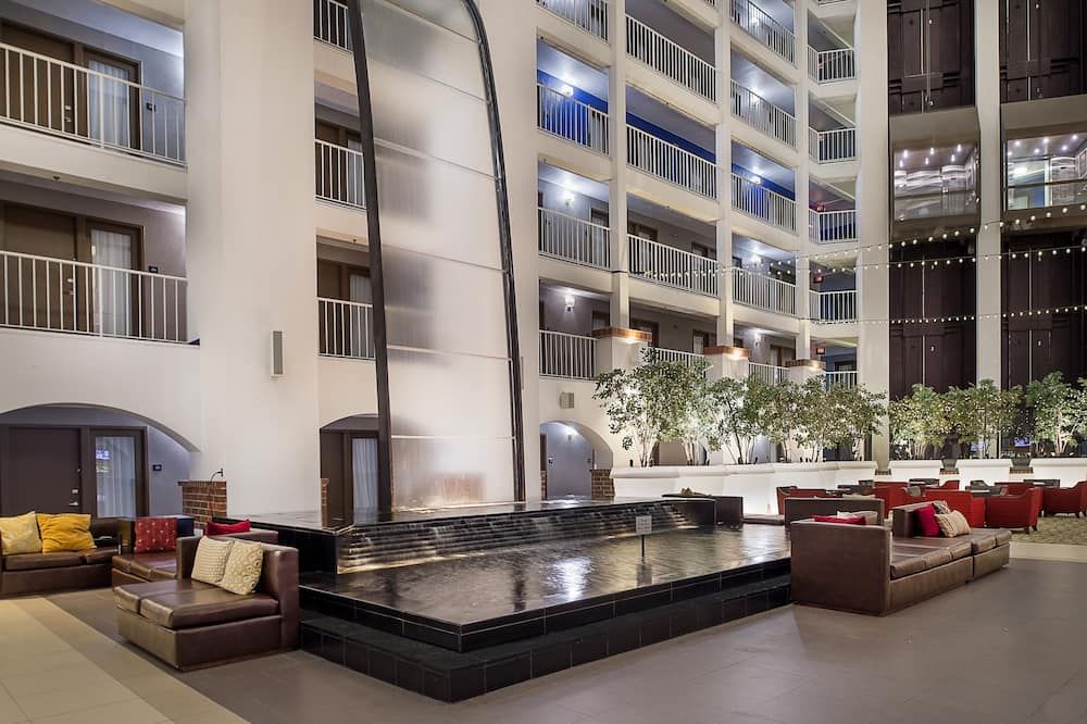 HoteLumiere at the Arch, A Caesars Destination - סנט לואיס - לובי