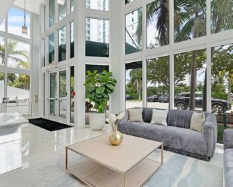 Roami at The Current - Miami Beach - Lobby