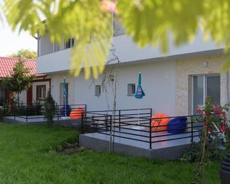 Los Anghelos - Vama Veche