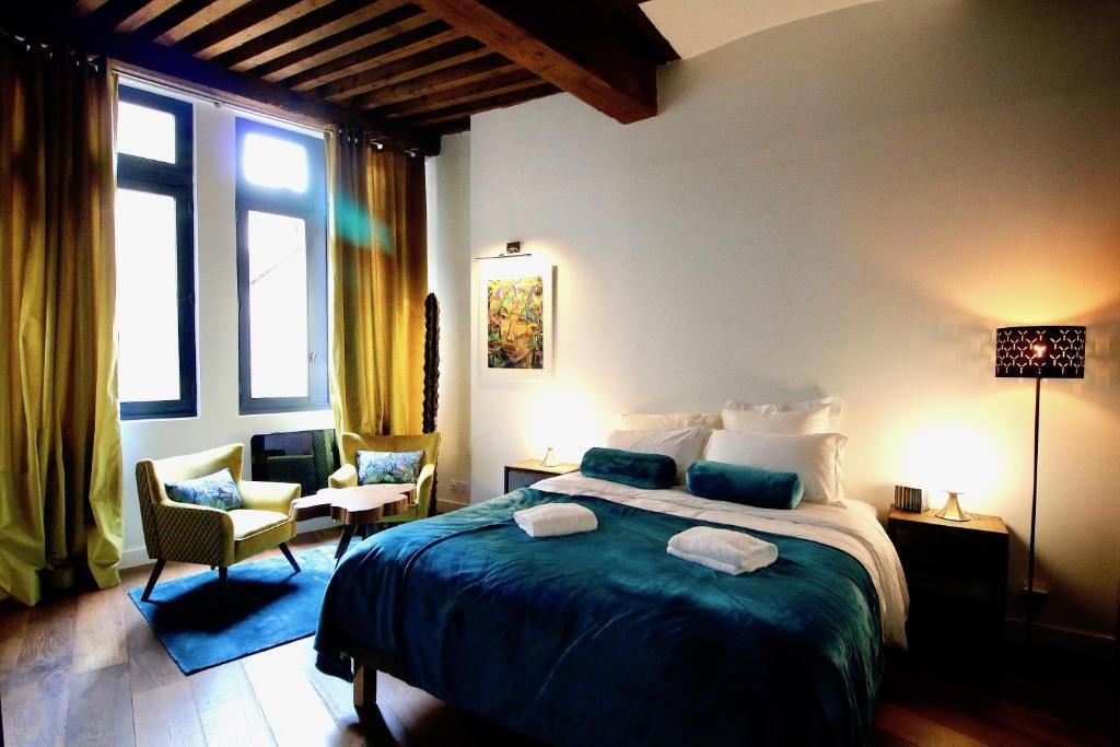 3e secret en plein coeur du Vieux Lyon - ליון - חדר שינה