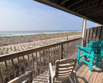 Room #210 Mini Efficiency 2 Double Beds Pets Yes - Topsail Beach - Balcón