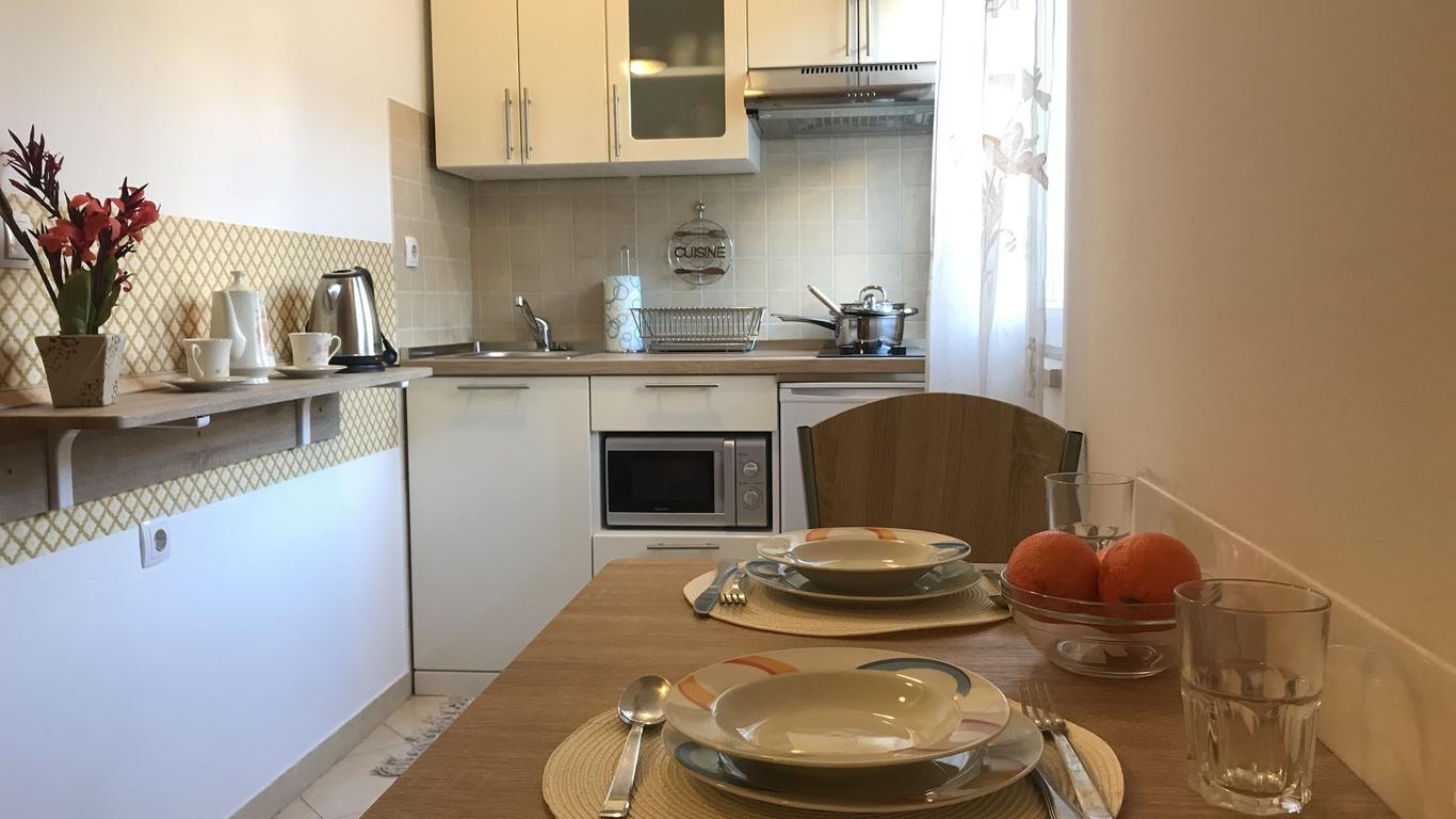 Apartments Znjan