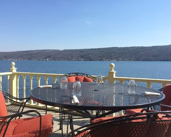 Brand New | Incredible Views | Boat Slip | Two Balconies - Hammondsport - Balcón