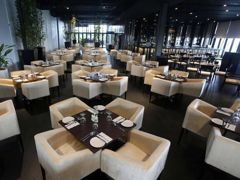 إي سيتي هوتل آت ون سيتي