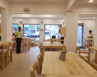 The Unicontinental - מומבאי - מסעדה