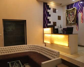 Lokpriya Inn Hotel and Restaurant - Nāthdwāra - Recepción