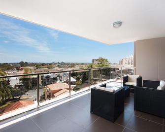The Junction Palais - Bondi Junction