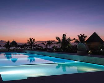 Gold Zanzibar Beach House & Spa - סטון טאון - בריכה