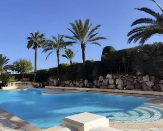 Cyrnos - Cannes - Piscina