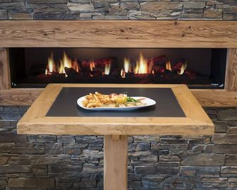 Hôtel-Restaurant Bois Joly - Crozet