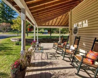 Fall Foilage in the Adirondack High Peaks! - Jay - Patio