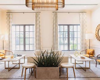 The Lindy Renaissance Charleston Hotel - Charleston - Living room