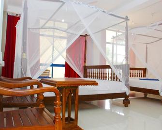 Paradise Beach Resort - Mirissa - Makuuhuone