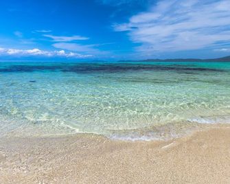 Guest House Asibina - Hostel - Ishigaki - Playa