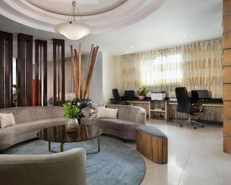 Hodelpa Garden Court - Santiago - Salon