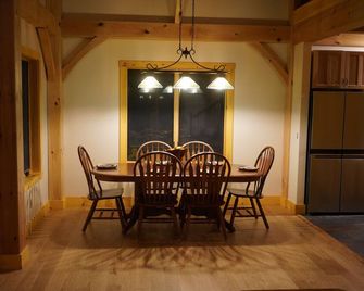 Long River House - Putney - Dining room