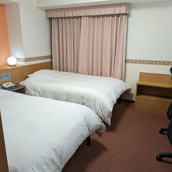 Bedroom view of Hotel Alpha-One Yokohama Kannai