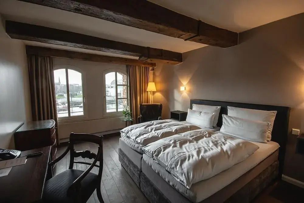 هوتل آنو 1216