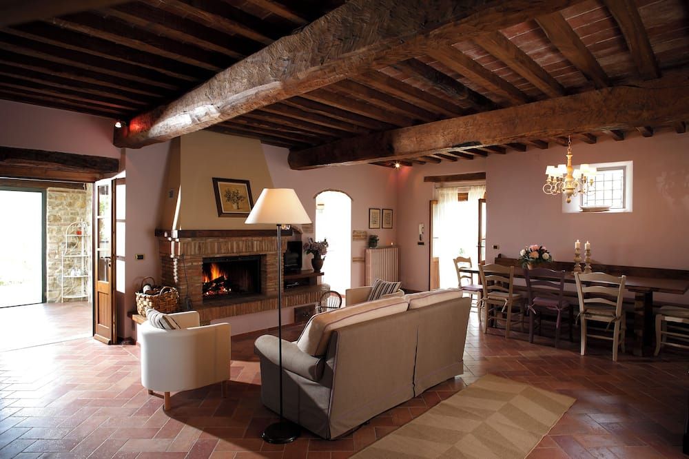 Agriturismo La Vecchia Quercia - Poppi - Soggiorno