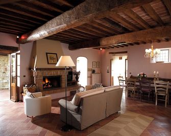 Agriturismo La Vecchia Quercia - Poppi - Wohnzimmer