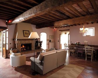 Agriturismo La Vecchia Quercia - Poppi - Soggiorno