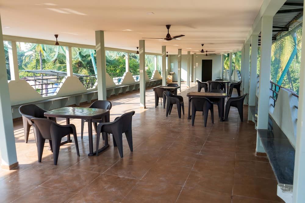 آناندفان - اليباغ - مطعم