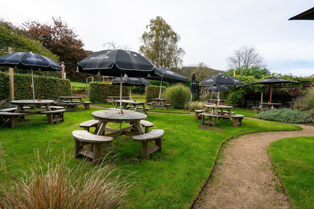 Ring O Bells - Bristol - Patio