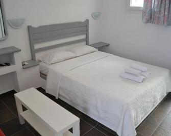 Skyros Panorama Studios - Skýros - Bedroom