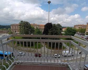 Cuneo Bedrooms - Cuneo - Balcon