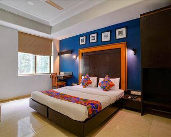Via Manas Residency - Mumbai - Bedroom