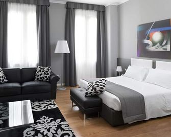Palace Suite - Trieste - Habitación