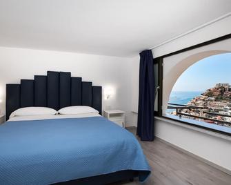 Yourhome - H2o Marina Apt Sea View - Positano - Habitación