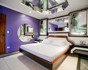 Rivieras Motel - Adults Only - Santos - Schlafzimmer