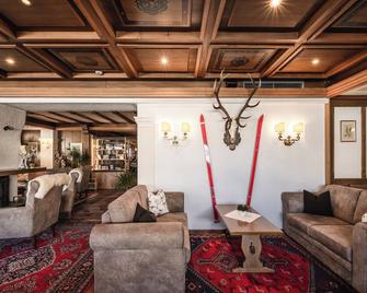 Hotel Ladinia - La Villa - Lounge