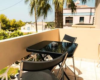 Plakoures Home - Kounoupidiana - Balcony
