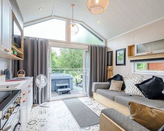 1 bedroom accommodation in Newcastleton, - Newcastleton