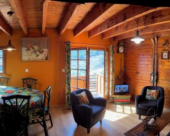 Friendly cottage near the village - Saint-Martin-Vésubie - Salle à manger