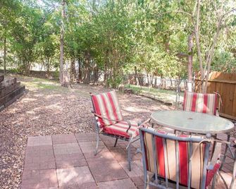 Large Condo Near Downtown - Austin - Pátio