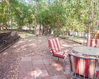 Large Condo Near Downtown - أوستن - شرفة مرصوفة