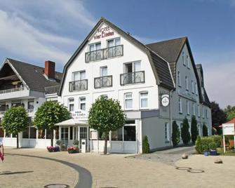 Hotel Vier Linden - Kellenhusen - Gebäude