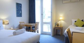 Parkwood Motel & Apartments - Geelong - Bedroom