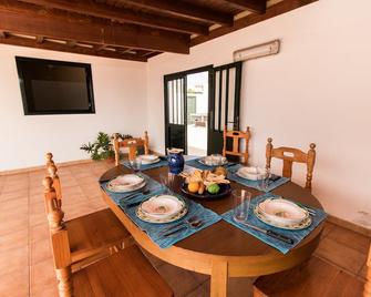 Casa Nora - Güime - Essbereich